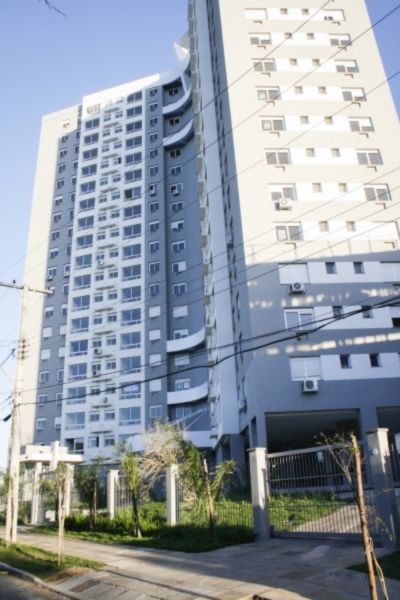 Apartamento com 75m², 3 dormitórios, 2 vagas no bairro Partenon em PORTO ALEGRE para Comprar