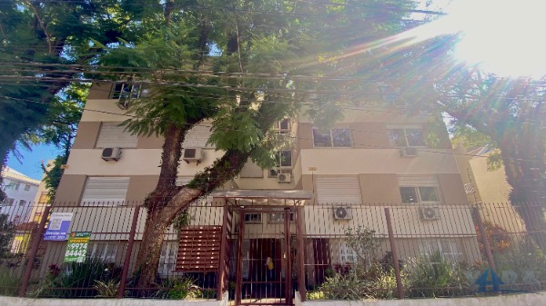 Apartamento com 70m², 2 dormitórios no bairro Santa Tereza em PORTO ALEGRE para Comprar