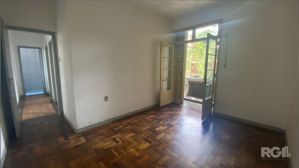 Apartamento à venda com 3 quartos, 85m², 1 vaga, Rua Pedro Americo no bairro São João em Porto Alegre