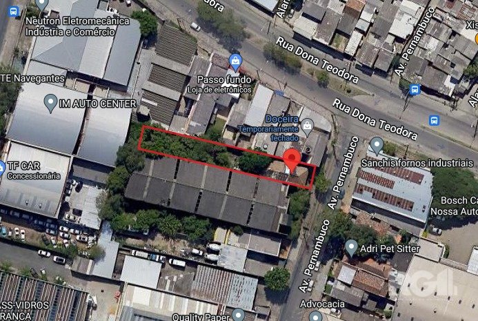 Terreno com 617m² no bairro Navegantes em Porto Alegre para Comprar
