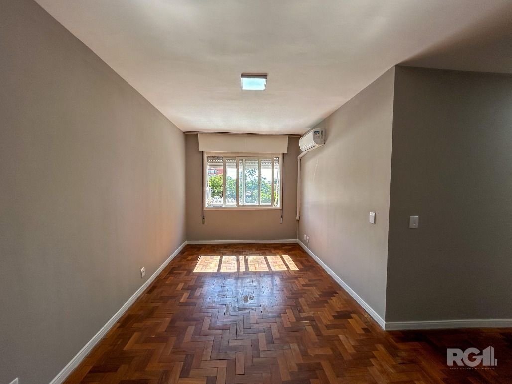 Apartamento à venda com 2 quartos, 77m² - Foto 2