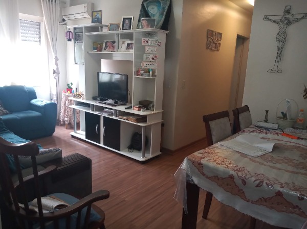 Apartamento à venda com 2 quartos, 74m², Avenida BENJAMIN CONSTANT no bairro São João em PORTO ALEGRE