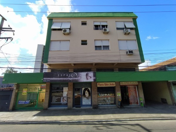 Apartamento com 96m², 3 dormitórios, 1 suíte, 1 vaga no bairro São João em PORTO ALEGRE para Comprar